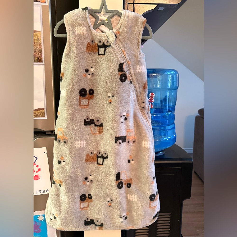 LIKE NEW- Baby Sleep Sac -0-6months